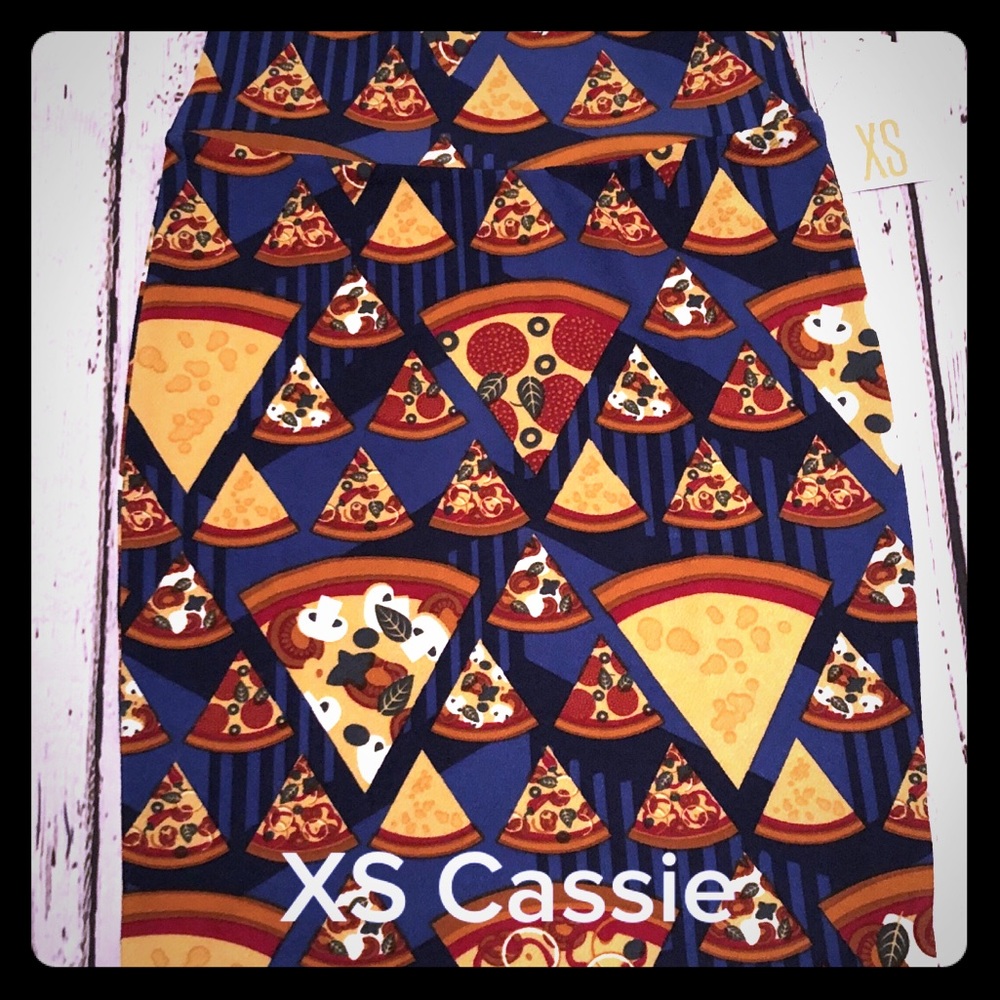 LuLaRoe Cassie skirt XS pizza pattern 🍕